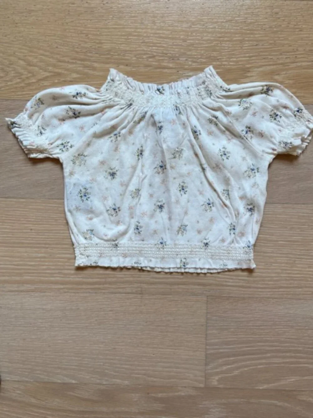 Ralph Lauren size 18-month baby blouse, cream floral pattern, smoking details